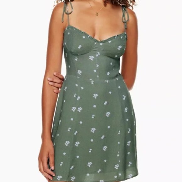 Aritzia | Wilfred | Fable Dress | Size 4 - Picture 4 of 5